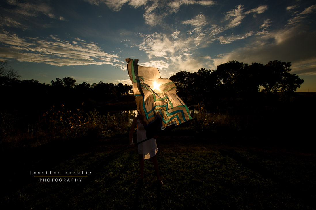 Lincoln-Nebraska-Senior-Photographer-Leaf_026