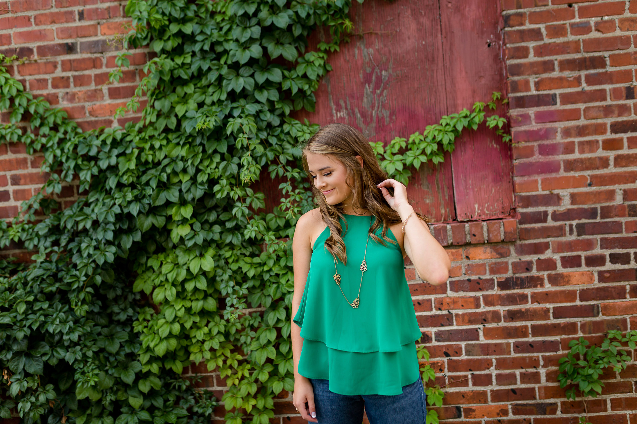 Senior-Photography-Nebraska-Casual-Clean-Kendall