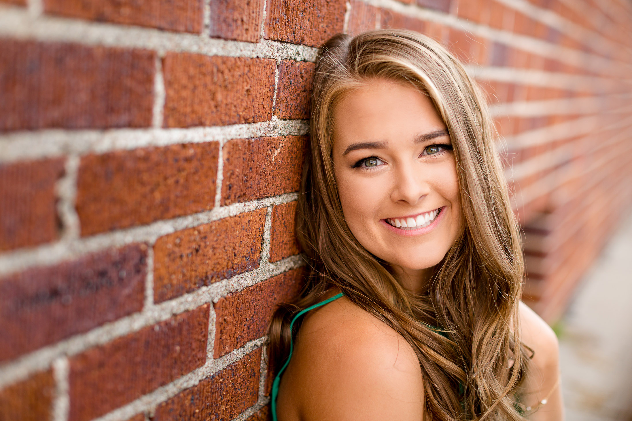 Senior-Photography-Nebraska-Casual-Clean-Kendall