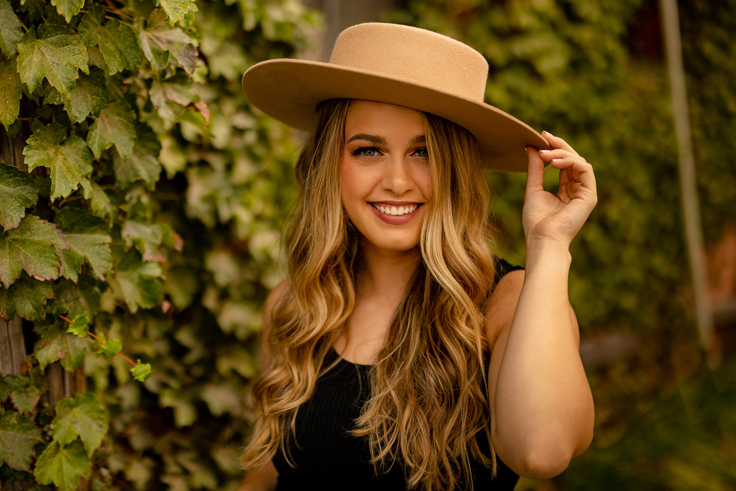 Nebraska Senior Photographer 2023 Grace 033